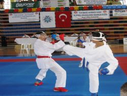 Erzurum tek madalya'da kaldı